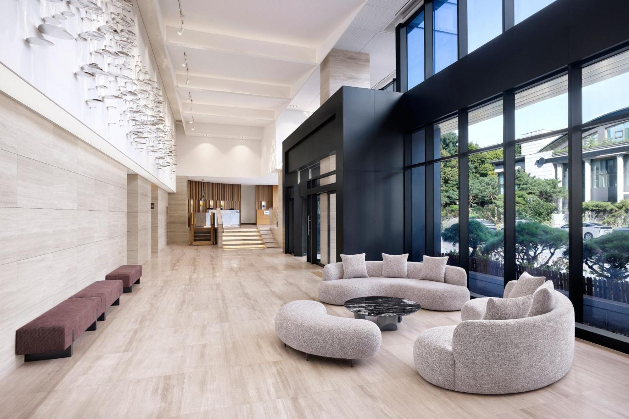 Four Points By Sheraton Suwon Exterior photo